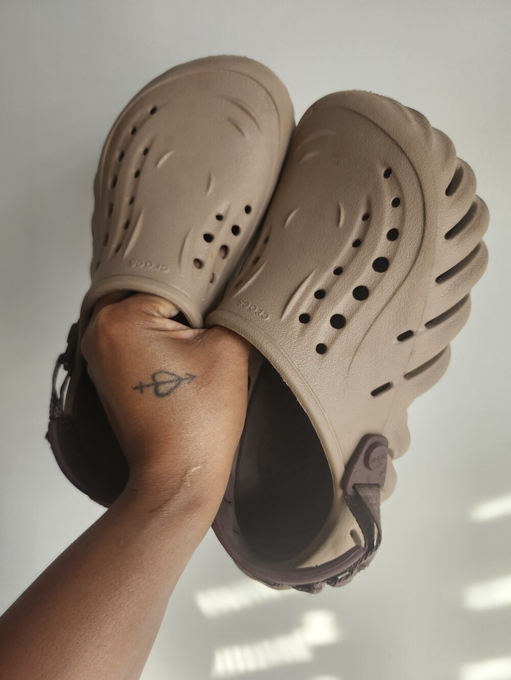 MENS CROCS